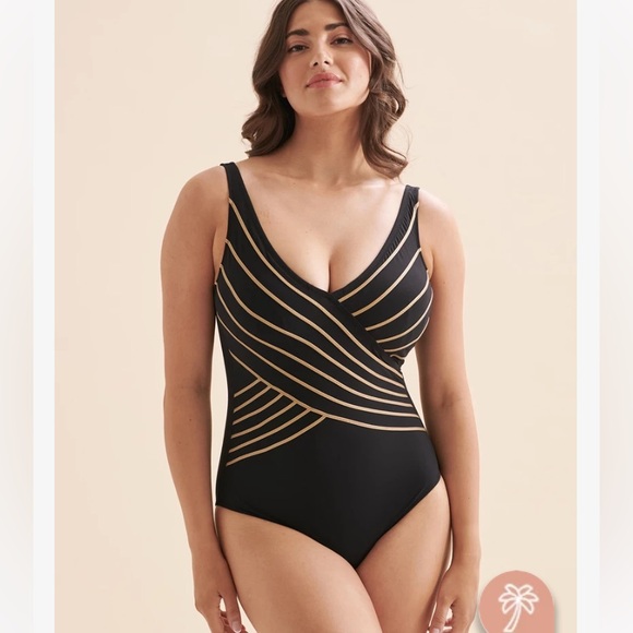 Gottex Embrace cross front one piece swimsuit - Picture 1 of 4